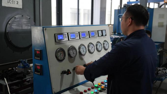 En stock Sauer Danfoss Serie MMF MMF044 MMF044DAFGABNNN Bomba de pistón hidráulica para rodillos 10